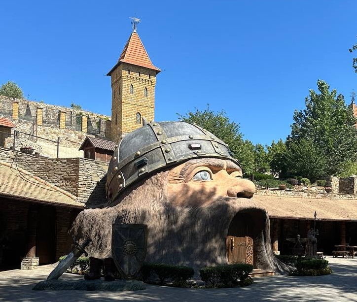 Праздник в парке "Лога". Озеро Эльдорадо
